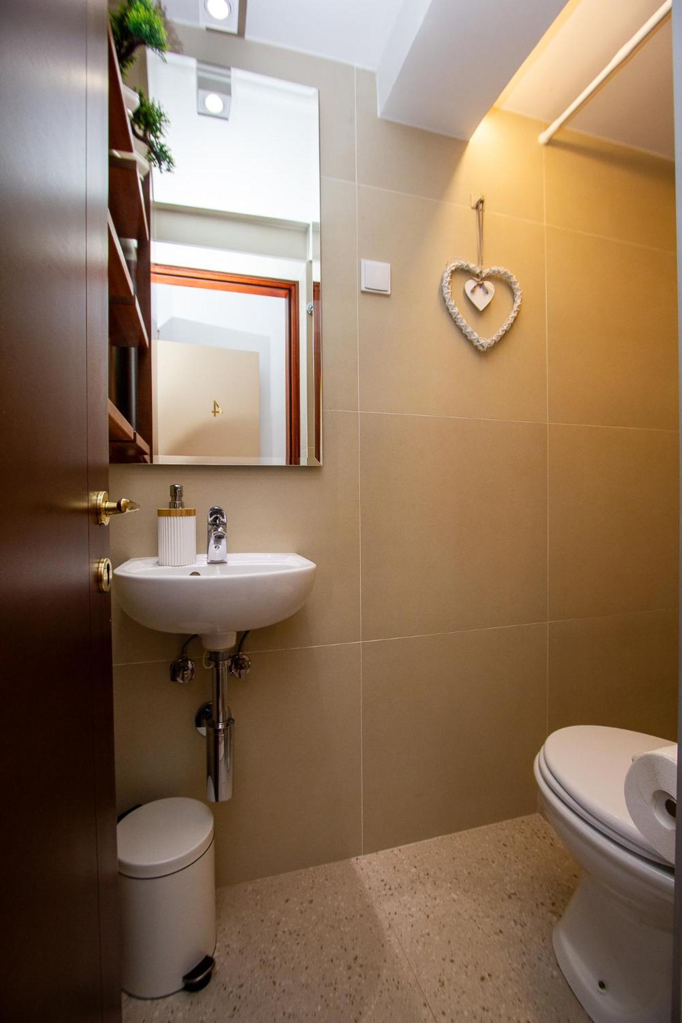 Guest House Jedro Petrovac Екстериор снимка