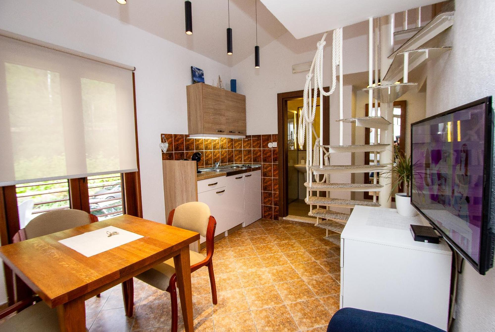 Guest House Jedro Petrovac Екстериор снимка