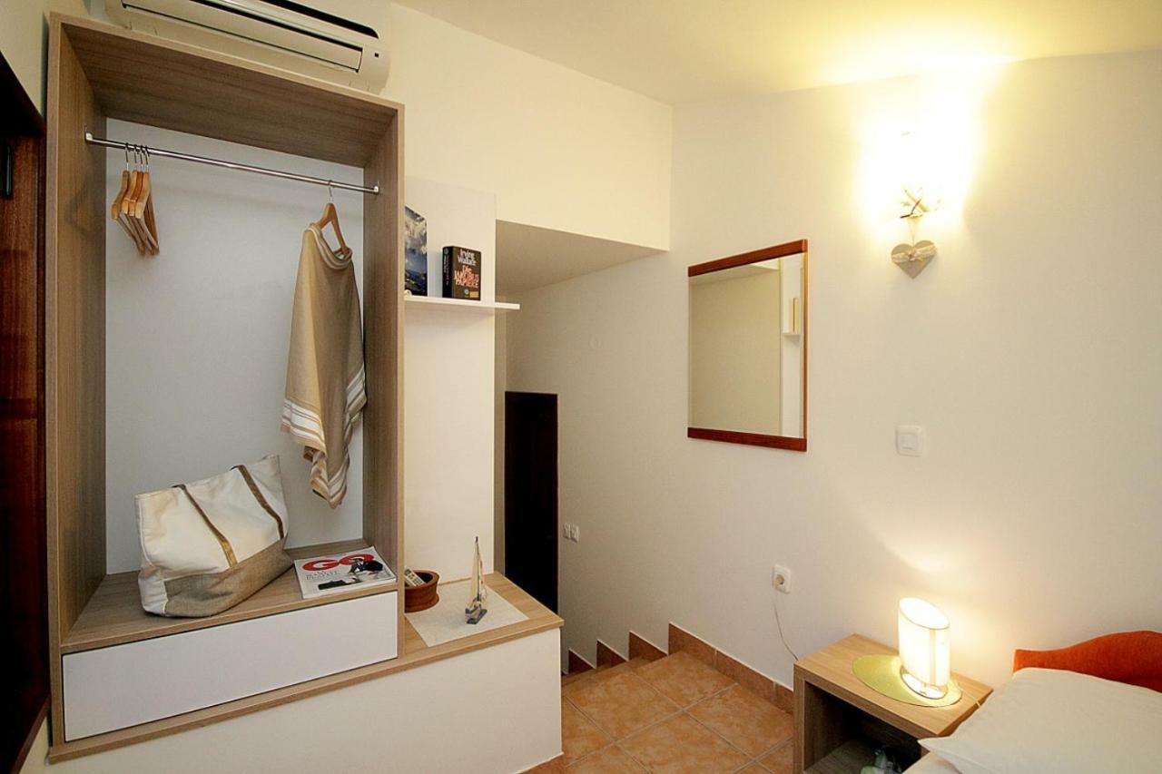 Guest House Jedro Petrovac Екстериор снимка